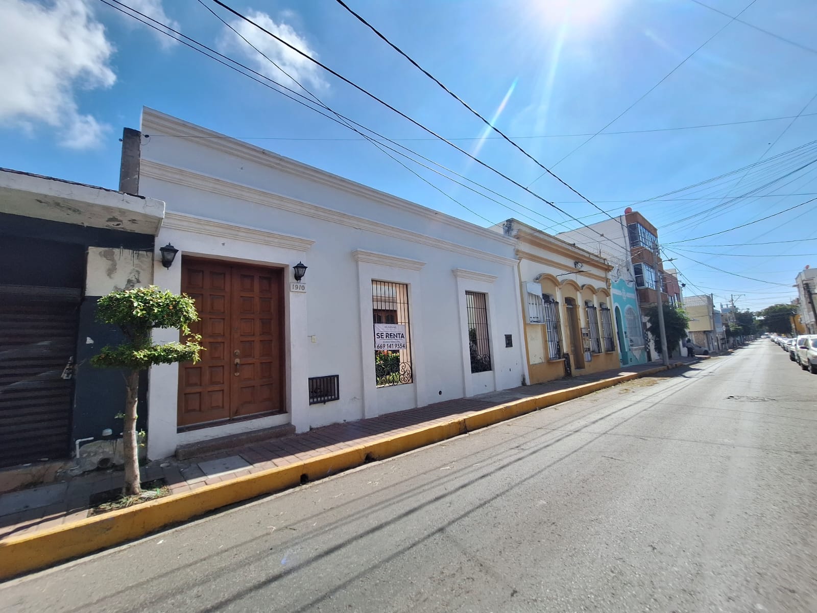 Exclusiva Casa Tipo Hacienda en Renta – ¡Vive la Historia del Centro de Mazatlán!